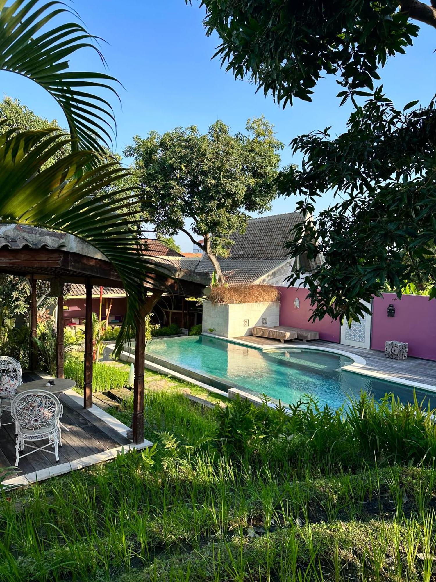 Guesthouse Mooz Canggu Екстериор снимка